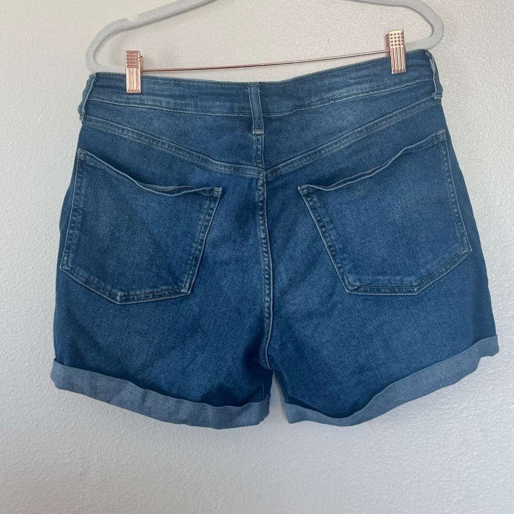 Old Navy High Rise Wow Jeans Denim Shorts Rolled Cuff Blue Size 12 - Picture 3 of 8